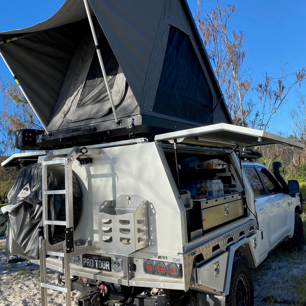 BOSS RT1 Overlander Rooftop Tent